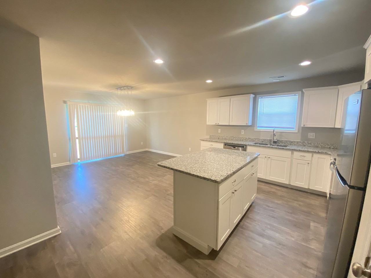 155 Kinneman Rd - Photo 7 of 33