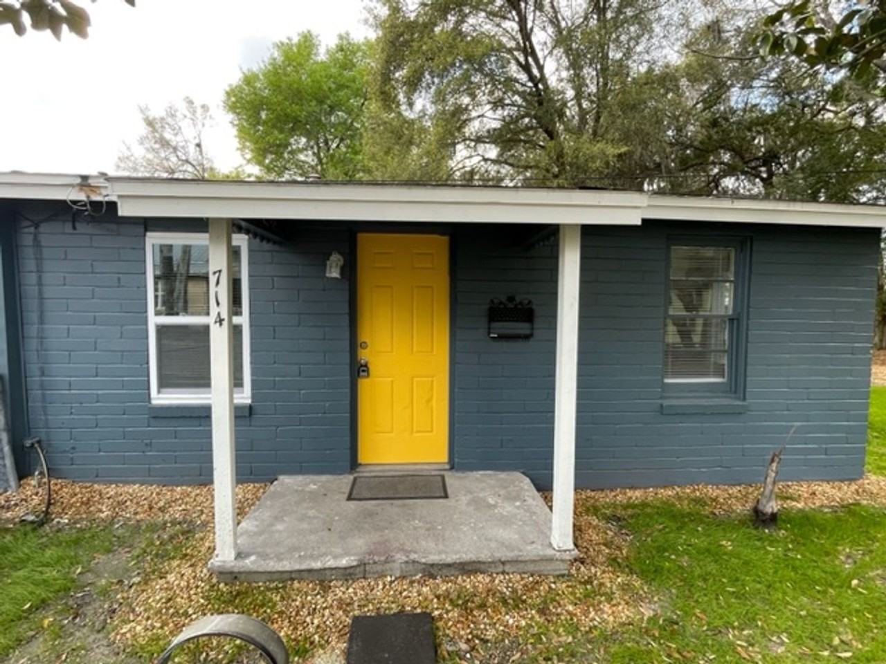 714 Nw 8th St - Photo 4 of 18