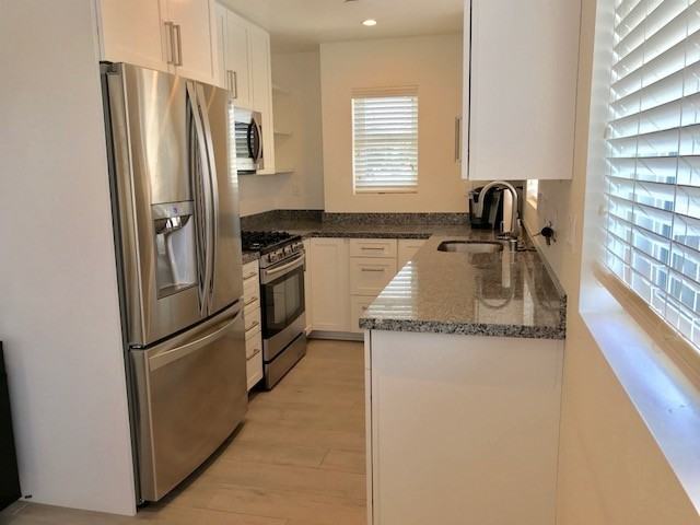 917 W Valerio St - Photo 2 of 11