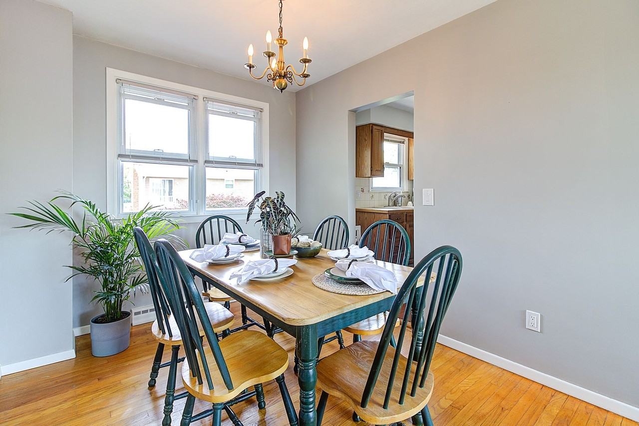 35 Namquid Dr - Photo 2 of 17