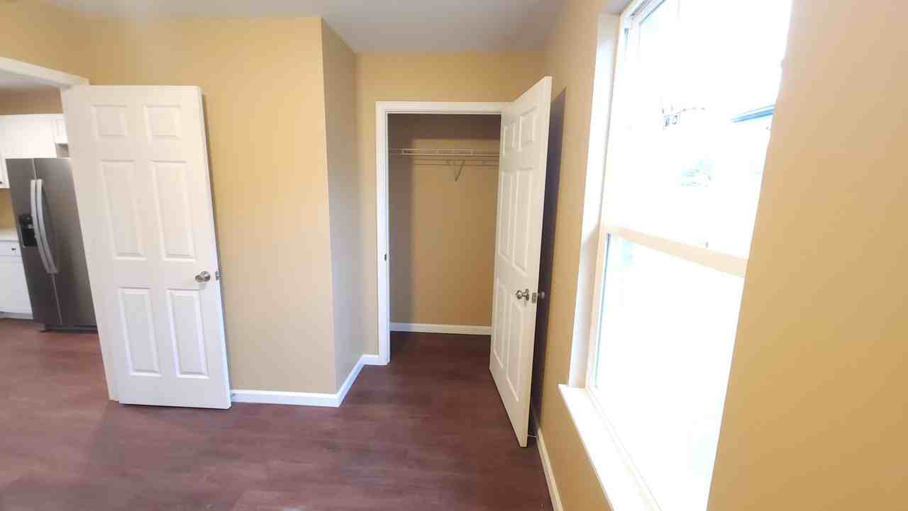 5312 Bessmer Dr - Photo 7 of 21