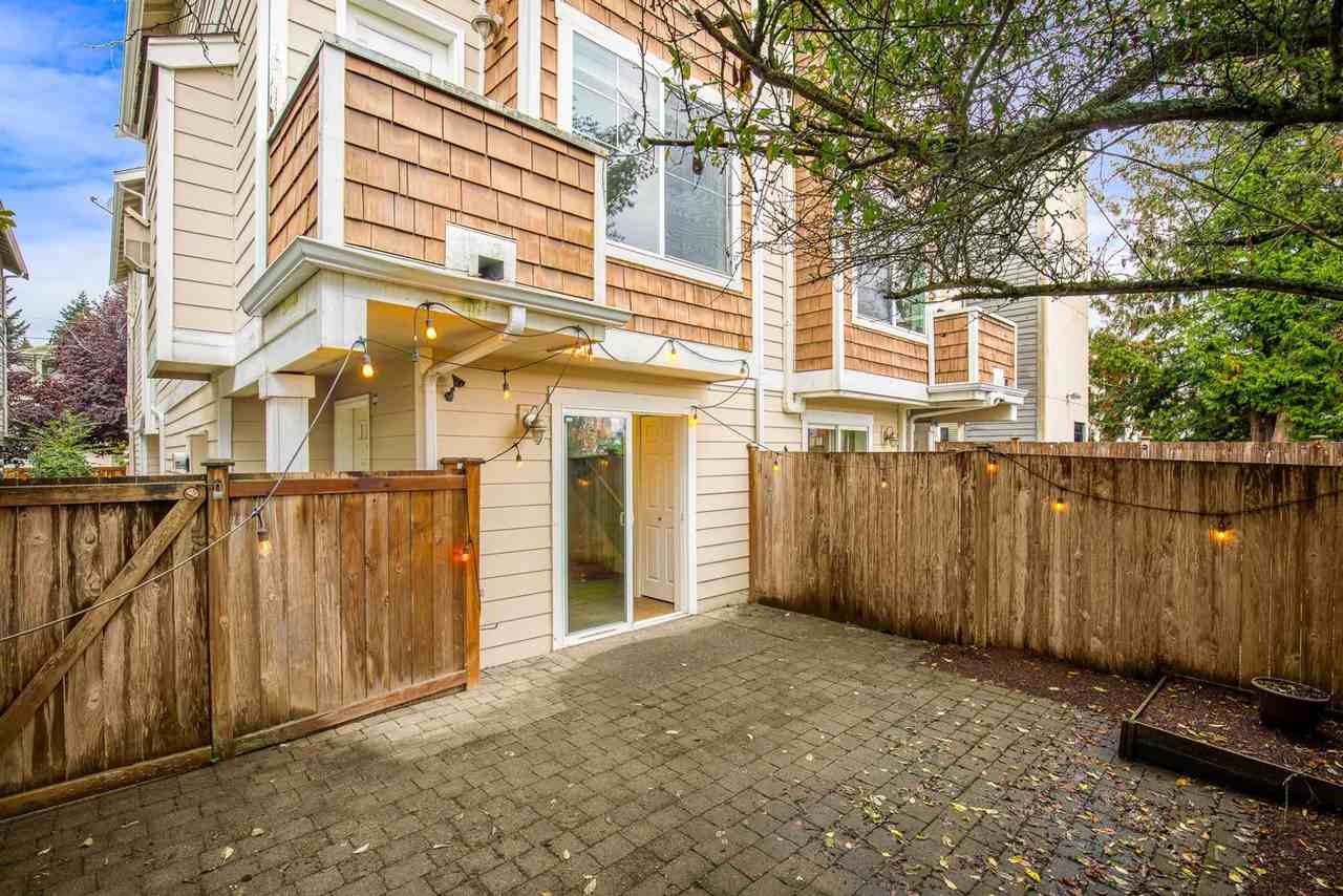 12032A 28th Ave Ne - Photo 5 of 18