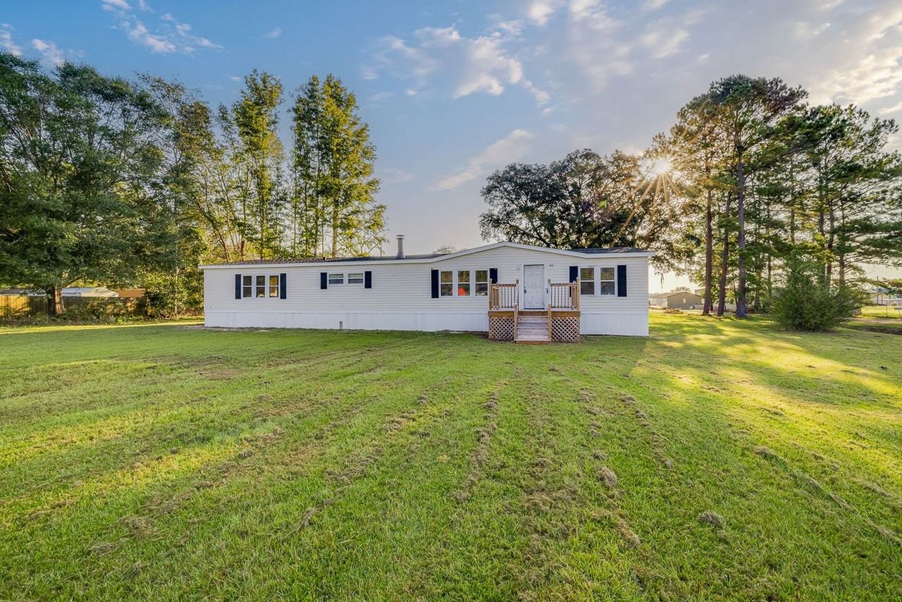 100 Hagin St - Photo 2 of 33