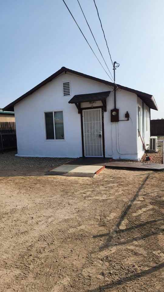 26535 Ward St - Photo 3 of 11