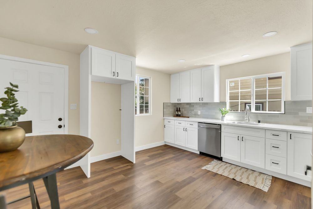 4407 4th Ave - Photo 2 of 9