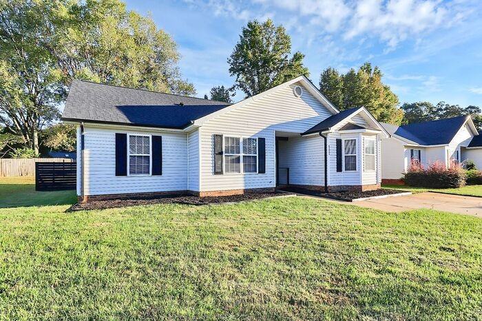 6222 Cottageville Ln - Photo 3 of 32