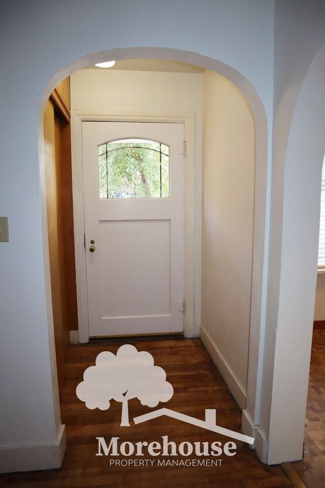 1807 W Jefferson St #NA - Photo 2 of 23