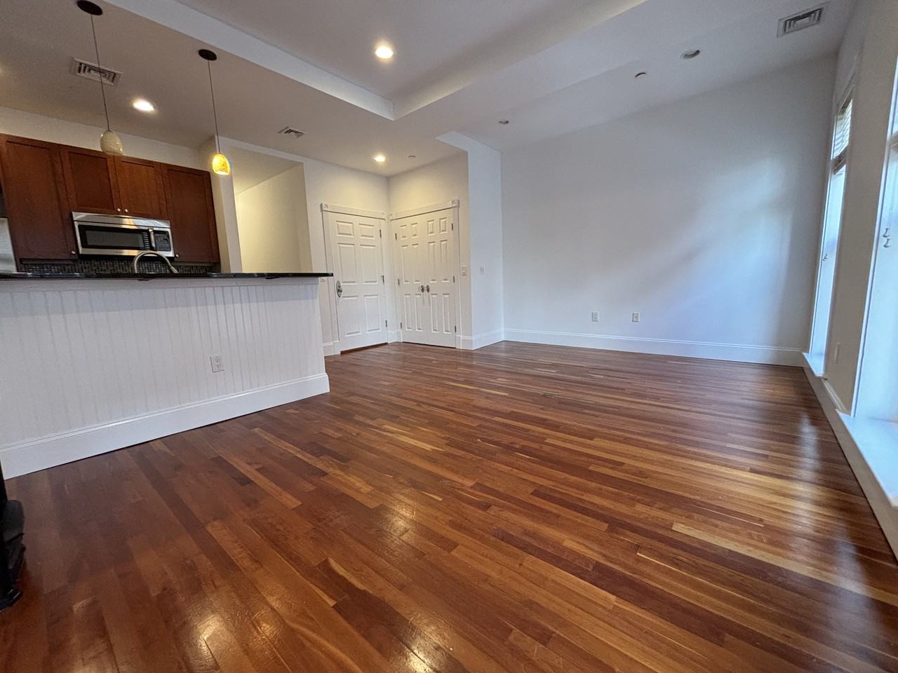 16 Temple St #2 - Photo 5 of 21