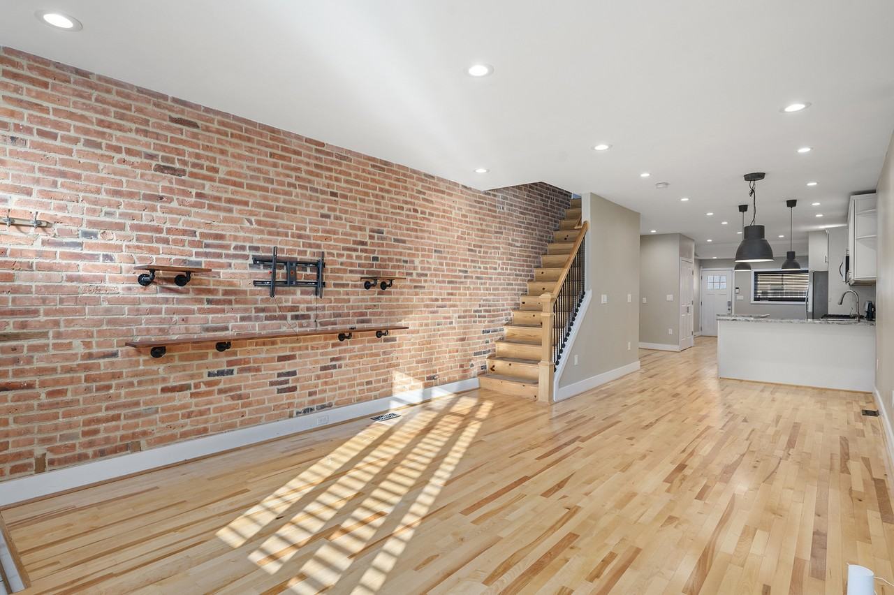 205 S Highland Ave #NA - Photo 3 of 20