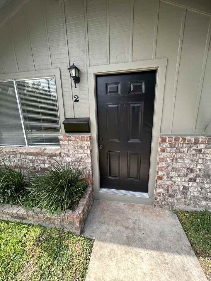 128 Moore St #2 - Photo 2 of 8