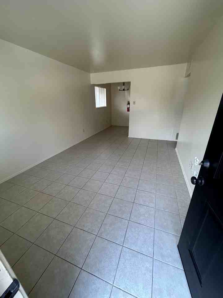 128 Moore St #2 - Photo 3 of 8