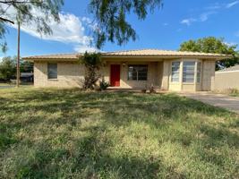 featured image of 1736 Edmund Blvd