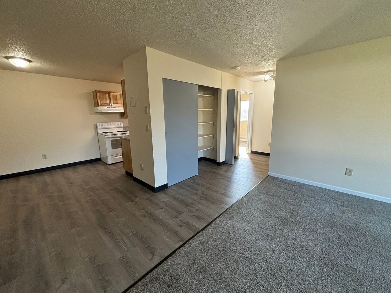 2501 Leonard St - Photo 4 of 14
