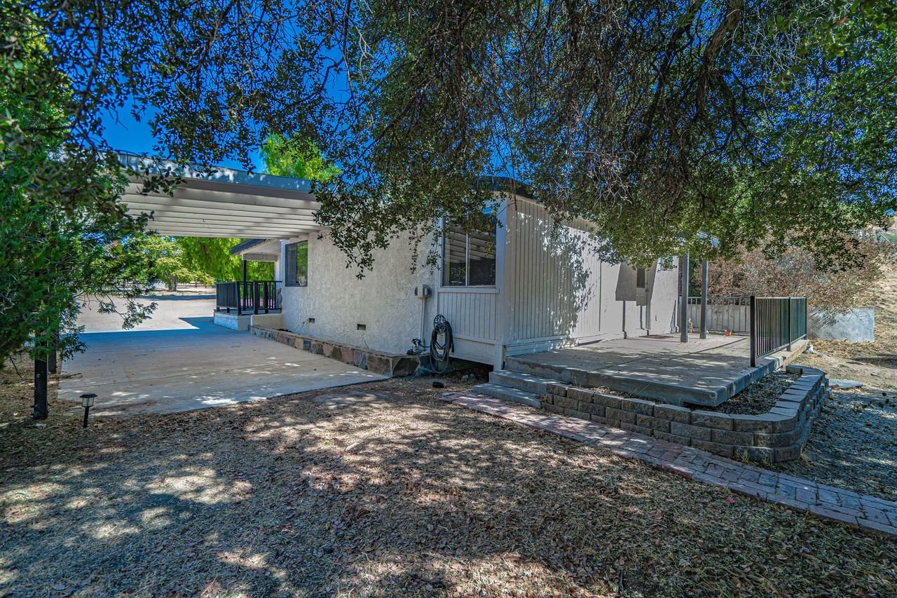 30645 1/2 Hume Canyon Rd - Photo 3 of 23