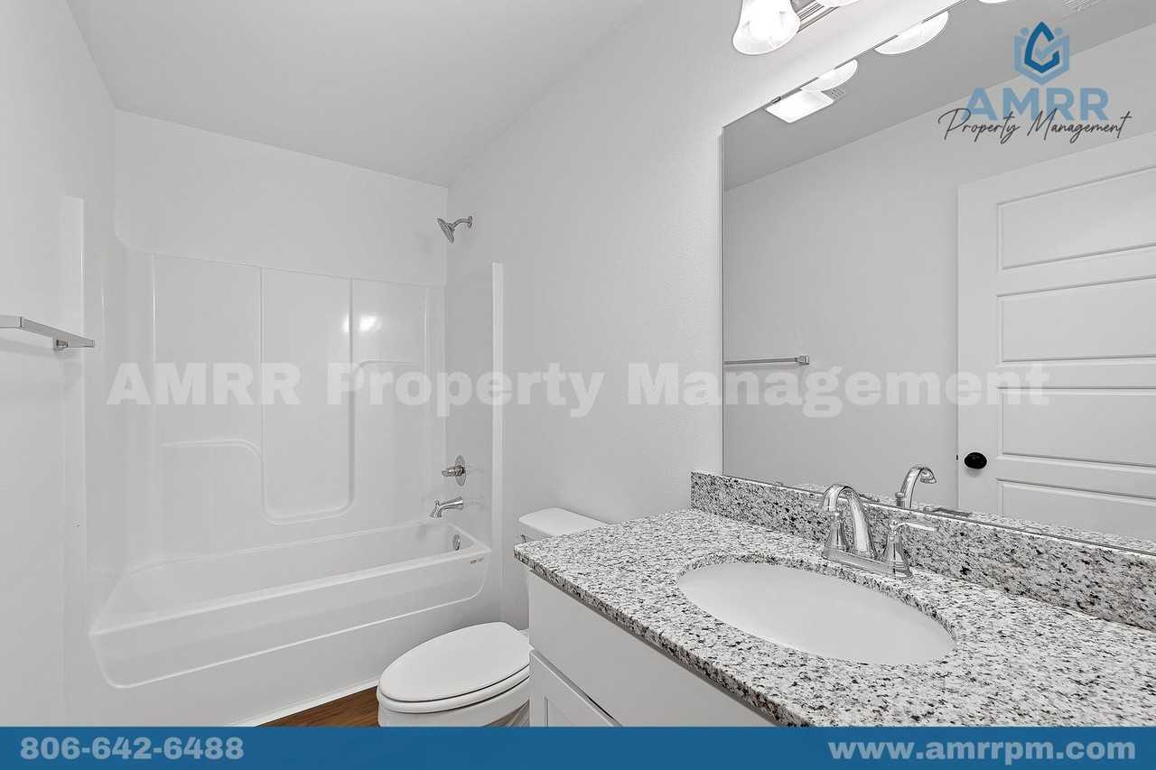 125 Southwest Vanessa Street - Photo 7 of 31