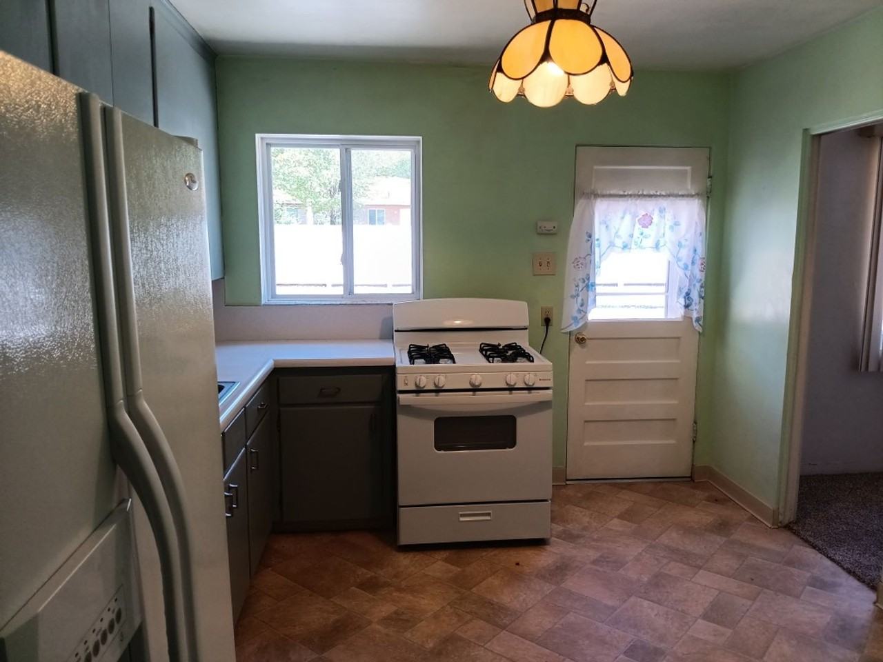 2402 General Marshall St Ne - Photo 3 of 20