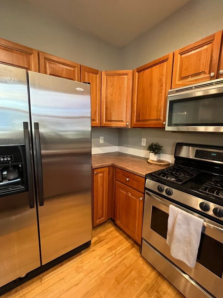 2231 Watersong Cir - Photo 3 of 26