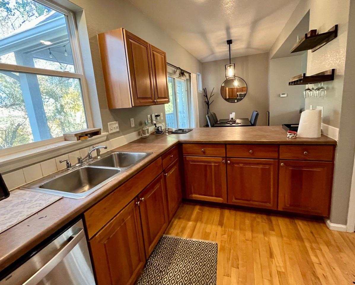 2231 Watersong Cir - Photo 4 of 26