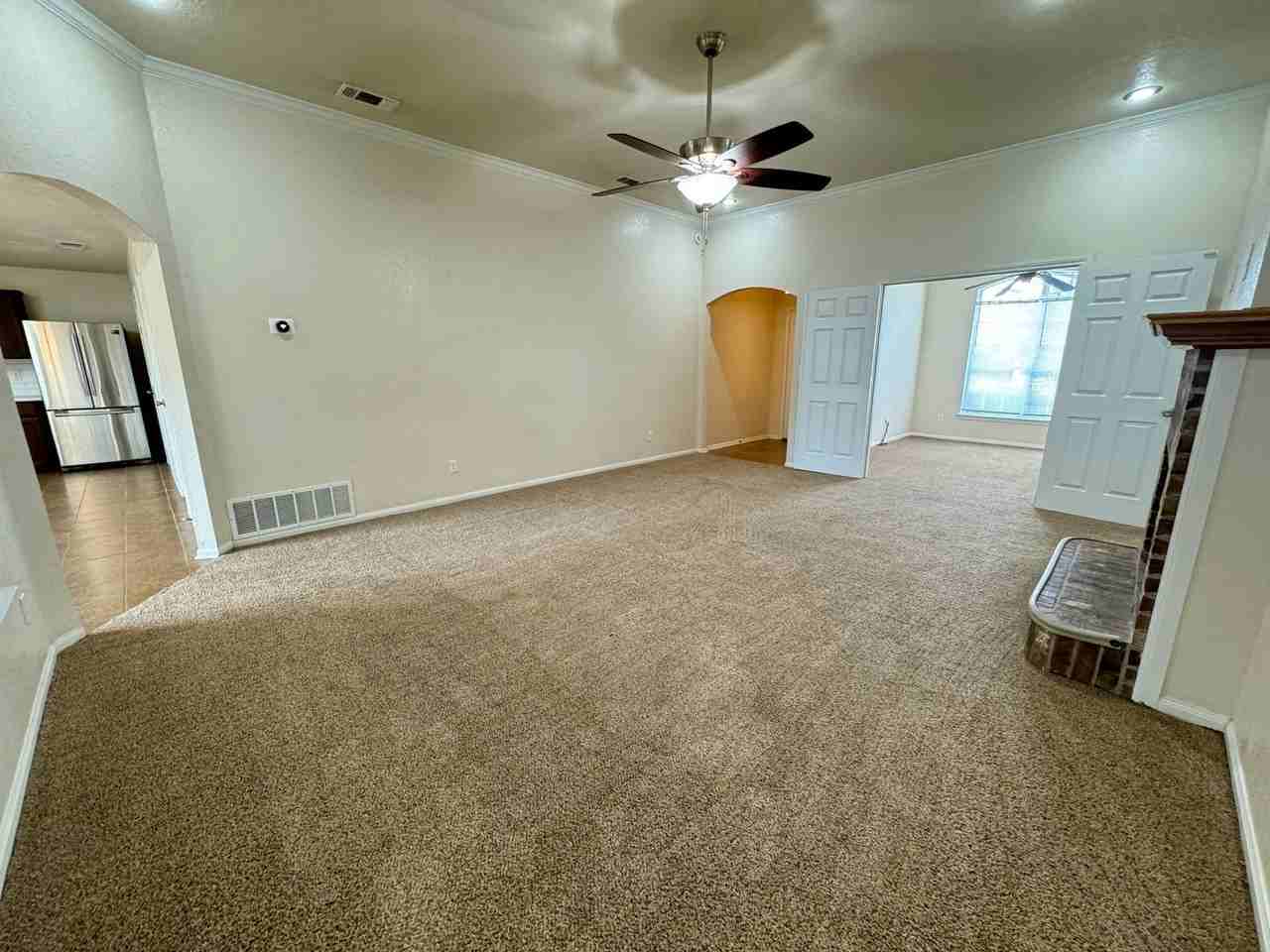 3610 Foxglove Ln - Photo 6 of 24