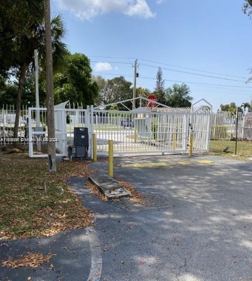 11311 SW 200th St - Photo 2 of 6