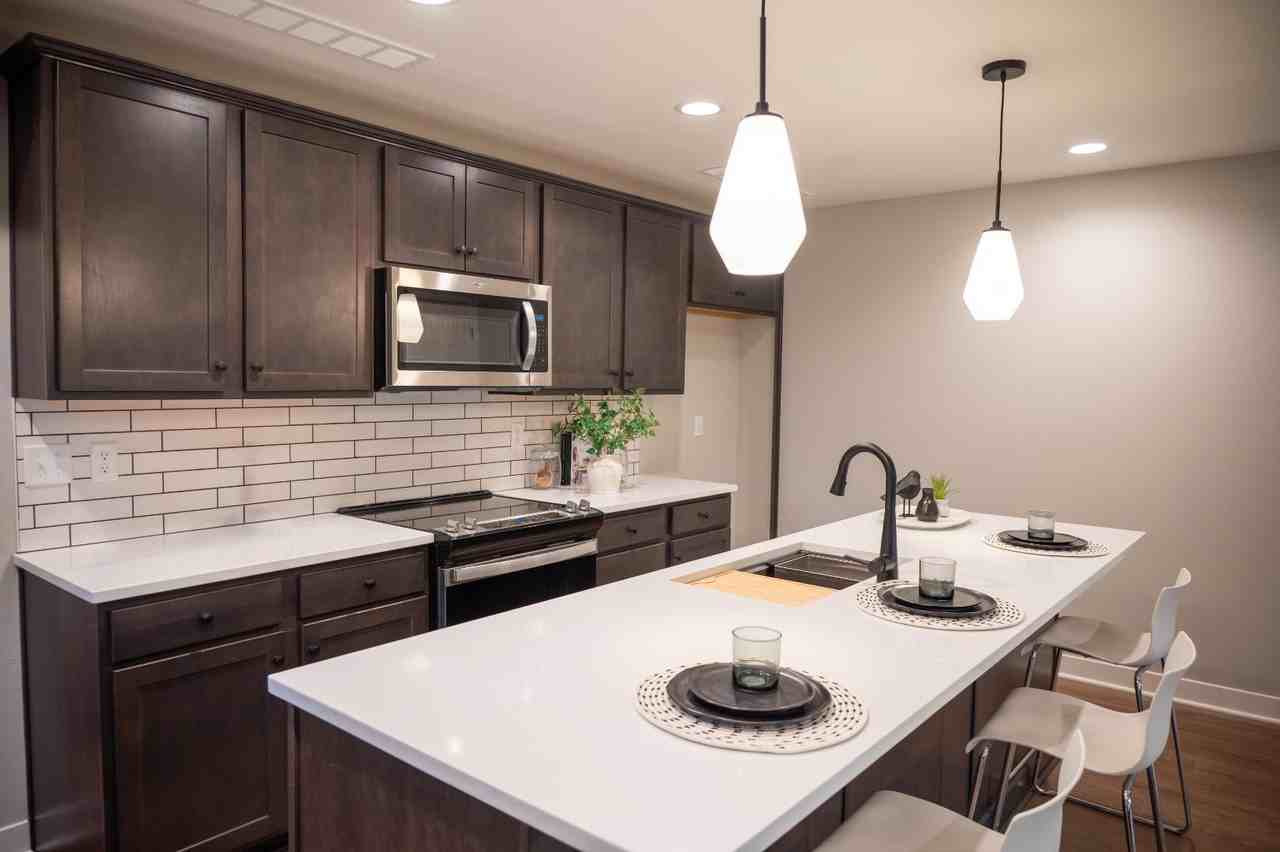 Forest Ave - Photo 3 of 50