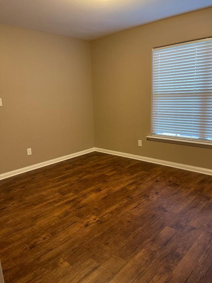 1009 Avenue B Se - Photo 6 of 20