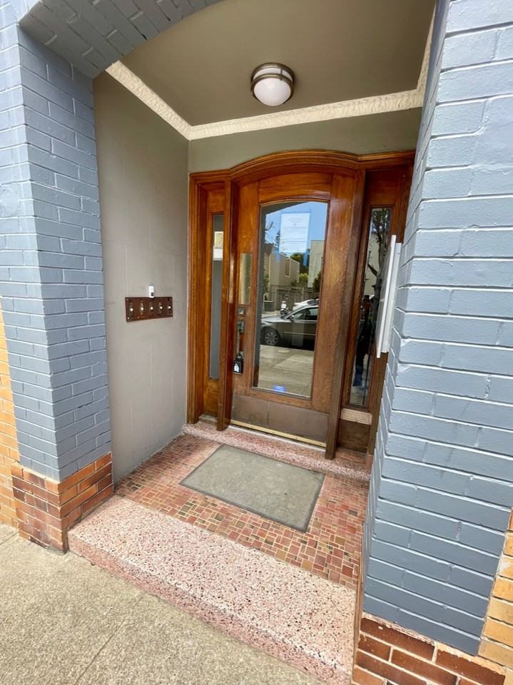 4300 Anza Street - Photo 3 of 4