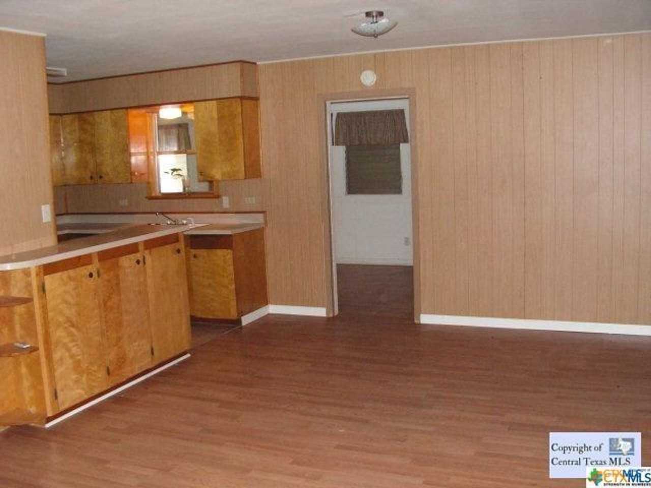 485 Live Fls - Photo 7 of 31