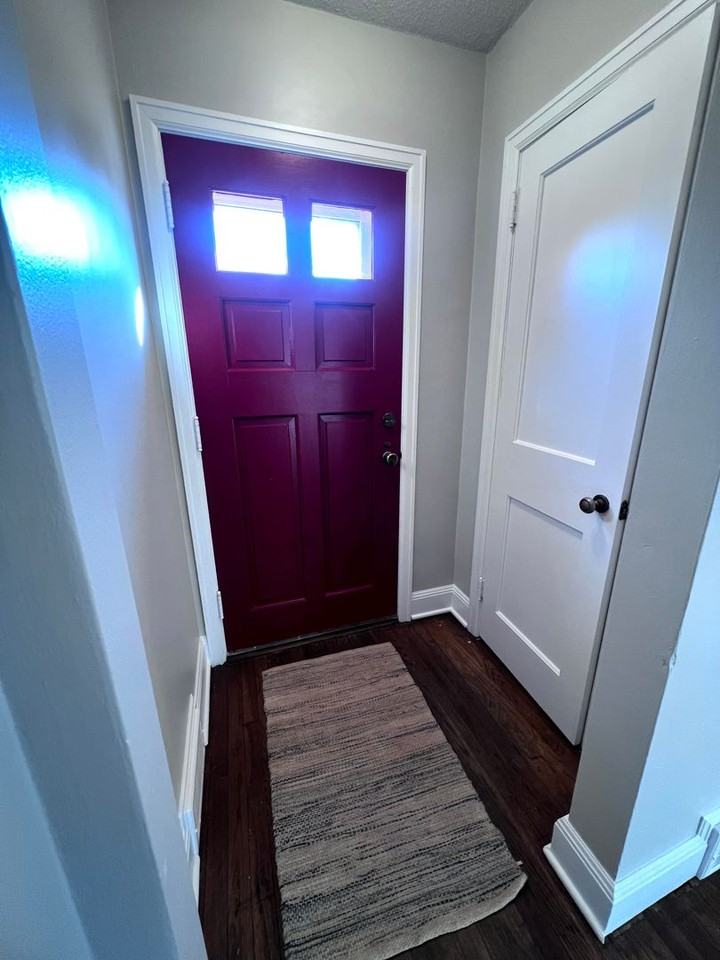 1819 Vermilion Rd - Photo 2 of 33