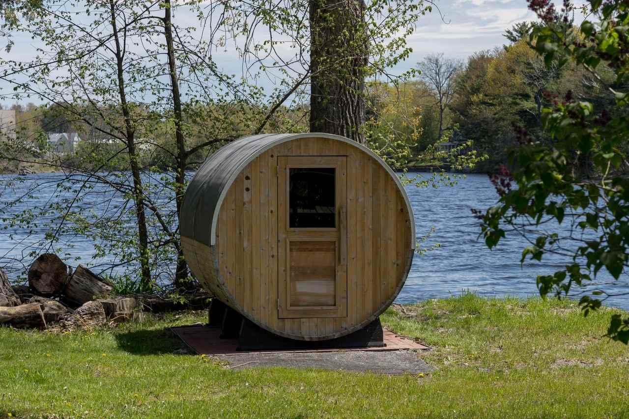 109 Maynard Ave - Photo 3 of 17