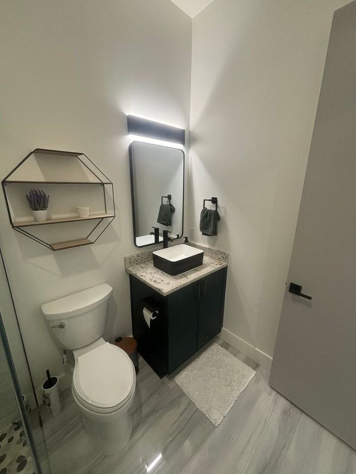 415 E 7th Ave #B - Photo 7 of 14