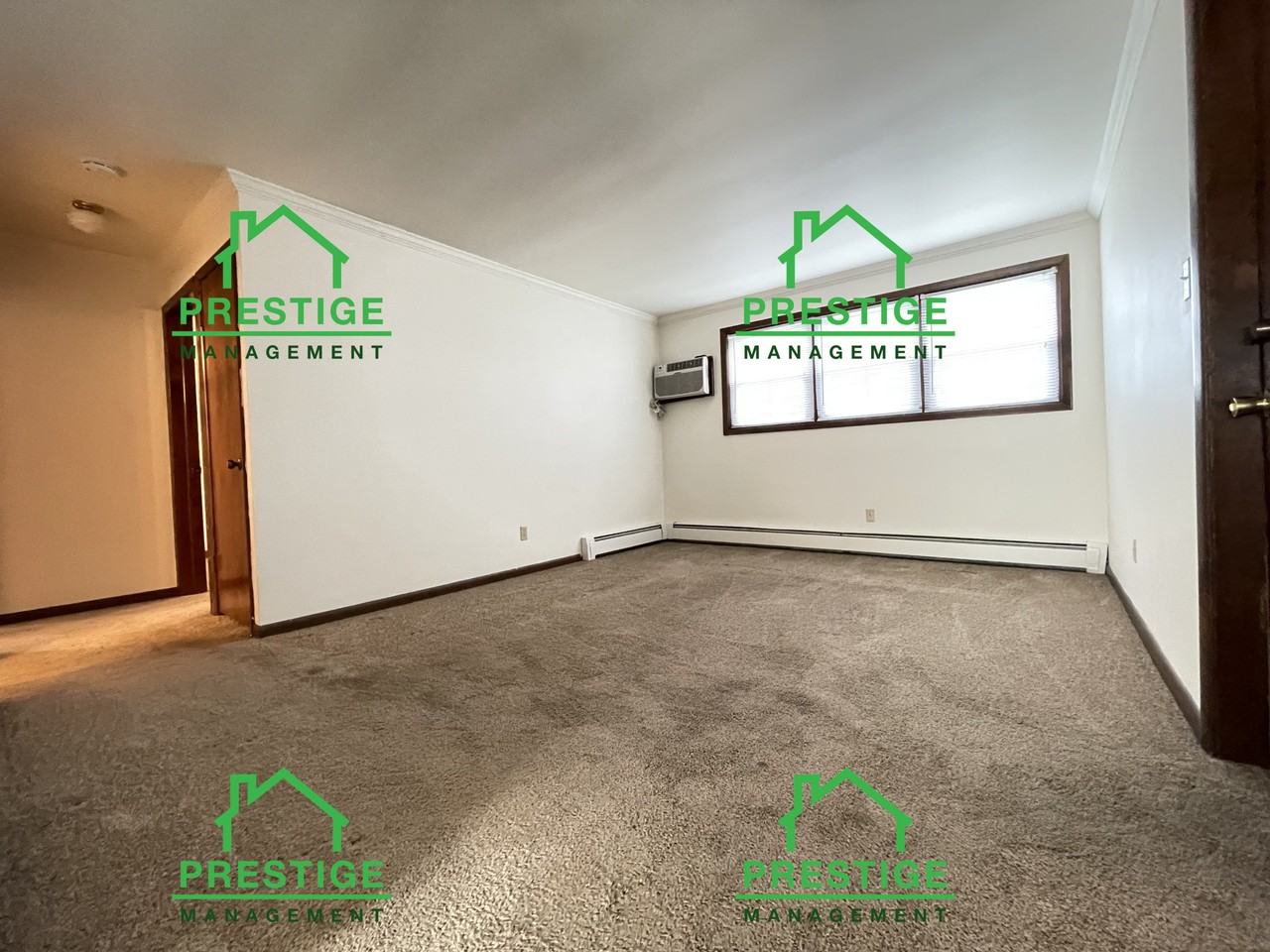 HIghland Apartment Units 2 Beds & 1 Bath - Photo 3 of 8