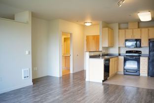 5826 N Interstate Ave #407 - Photo 1 of 1