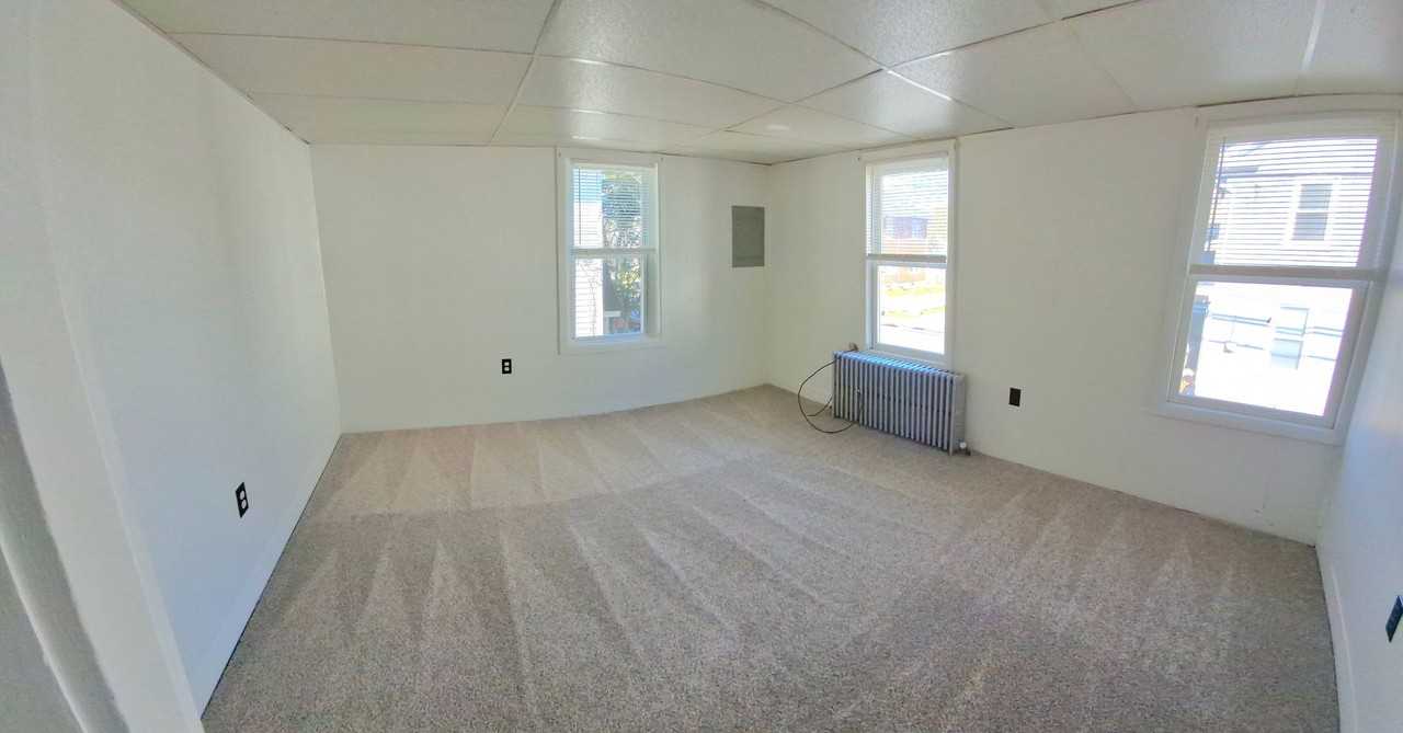 102 E Hummelstown Street - Photo 2 of 15