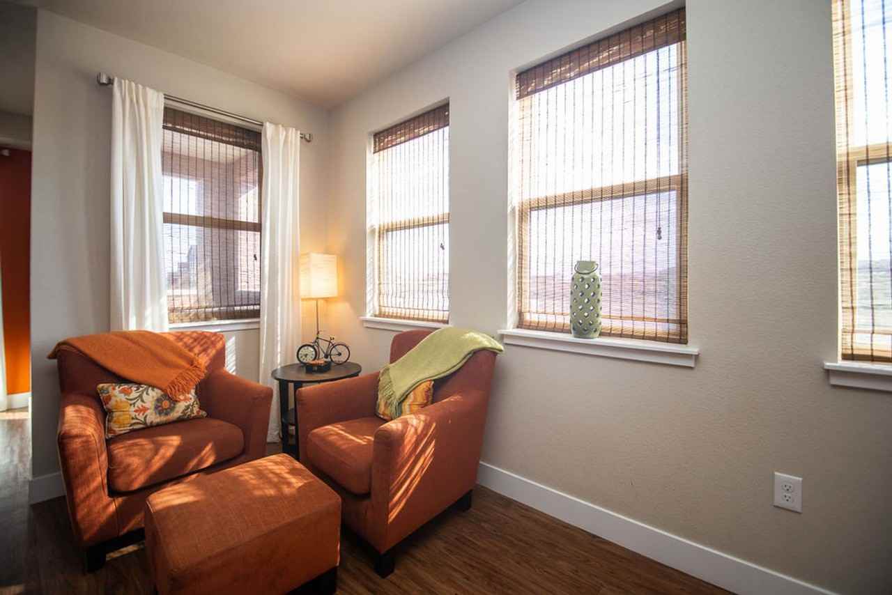 220 Willow St - Photo 7 of 49