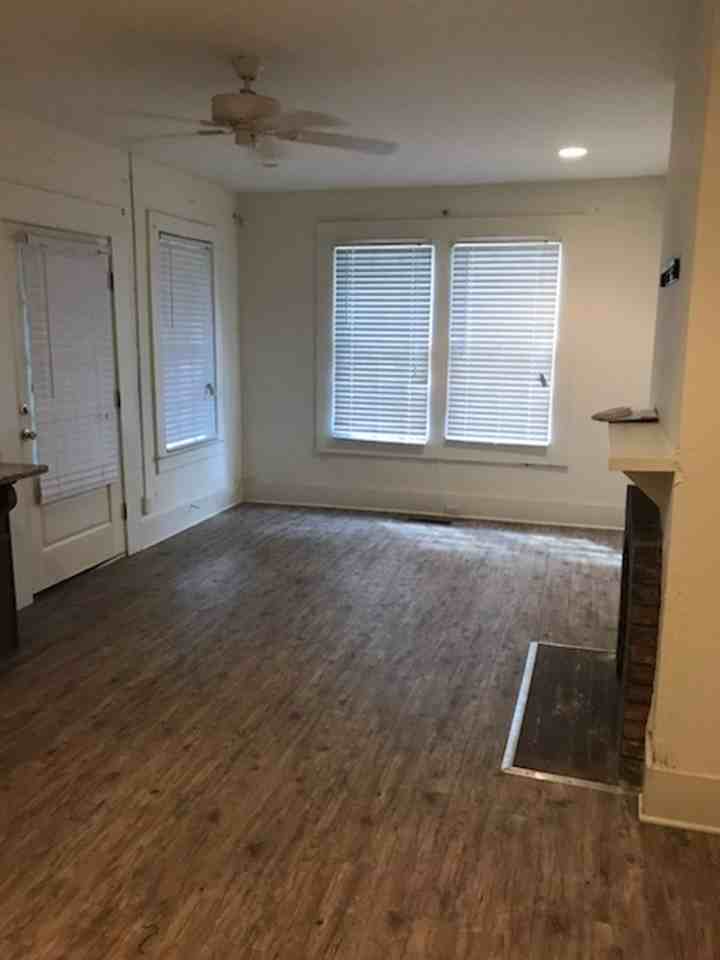 1019 Queen City Ave - Photo 3 of 20