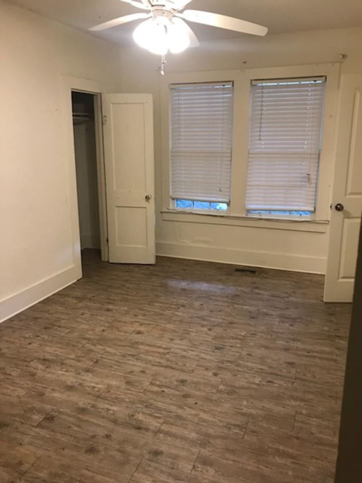 1019 Queen City Ave - Photo 5 of 20