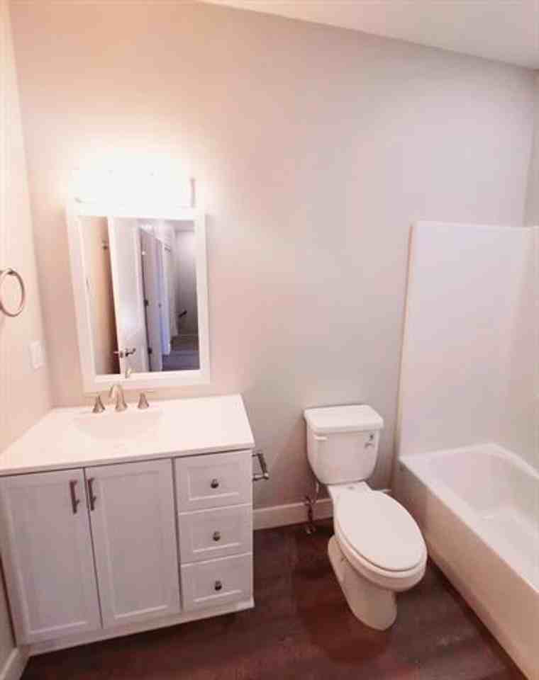 413 Roberts Rd - Photo 4 of 8