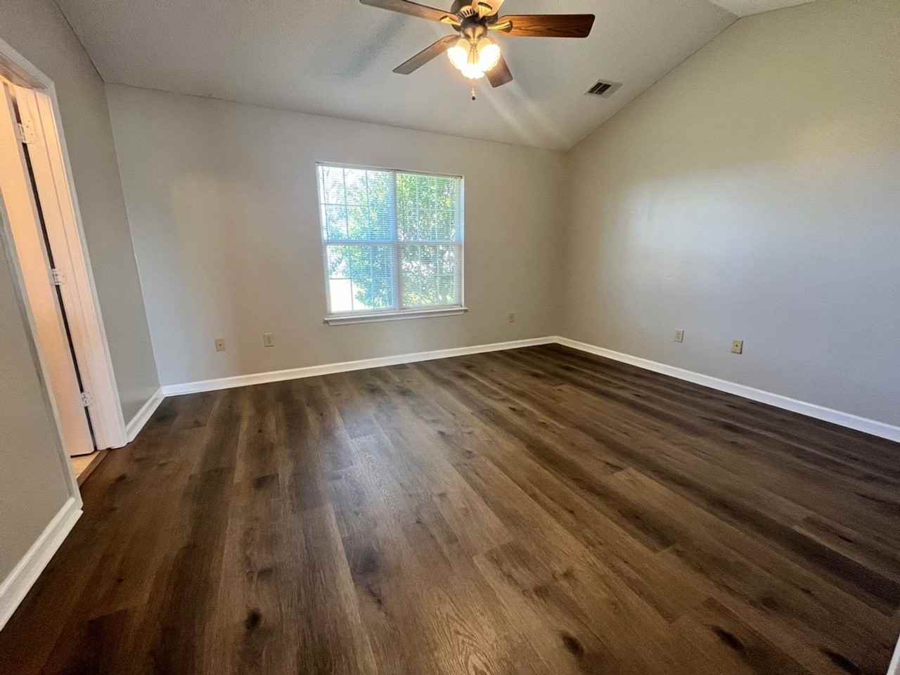 111 Grindstaff Dr - Photo 6 of 18