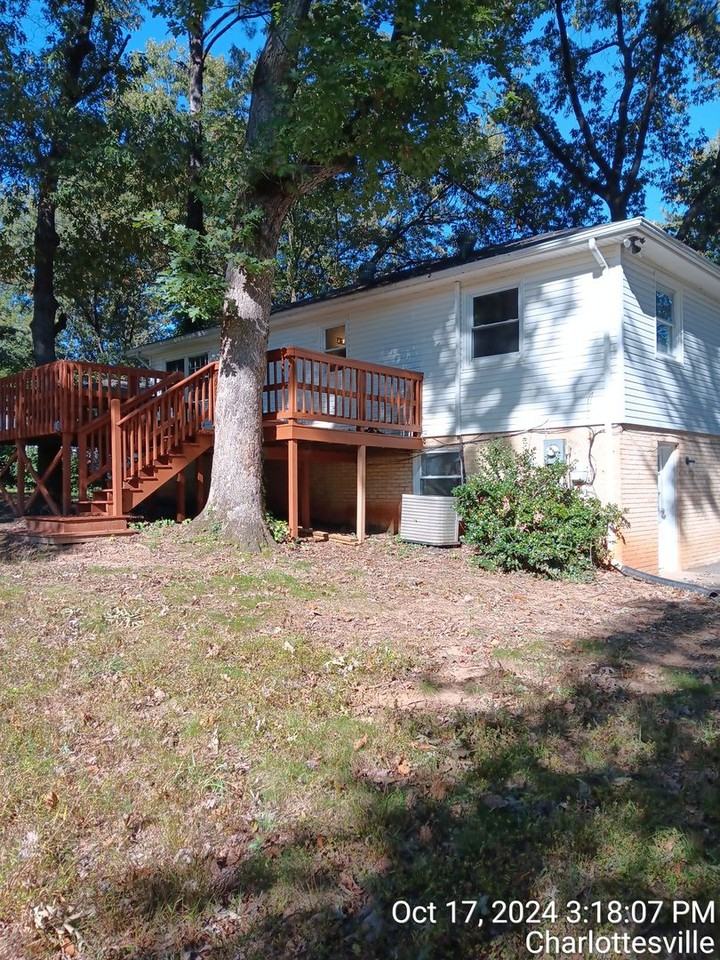 110 Middlesex Dr - Photo 3 of 39