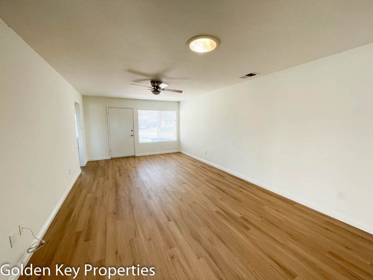 4727 Rim Rock Rd - Photo 3 of 16