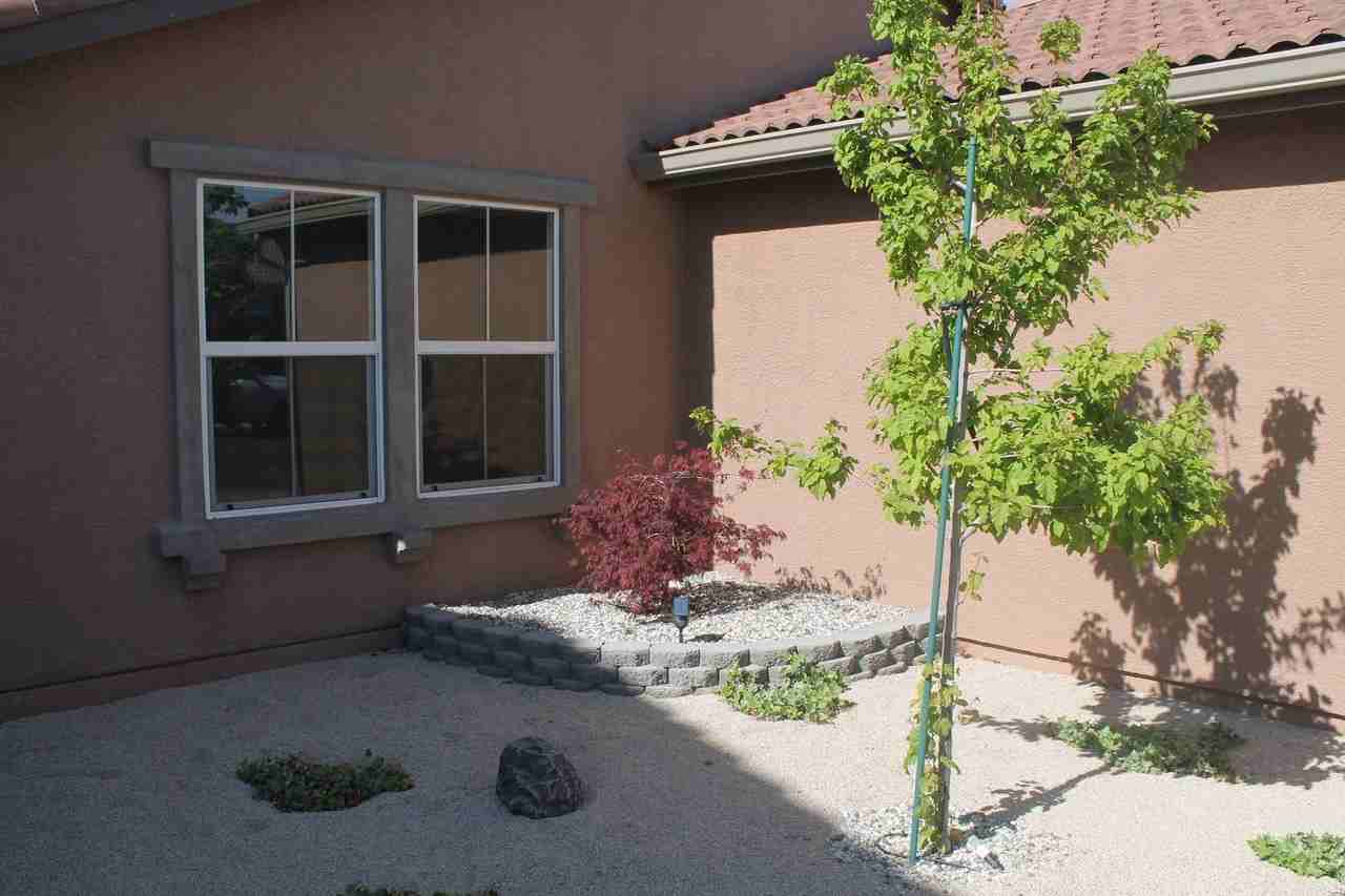 345 Bulluno Dr - Photo 3 of 26