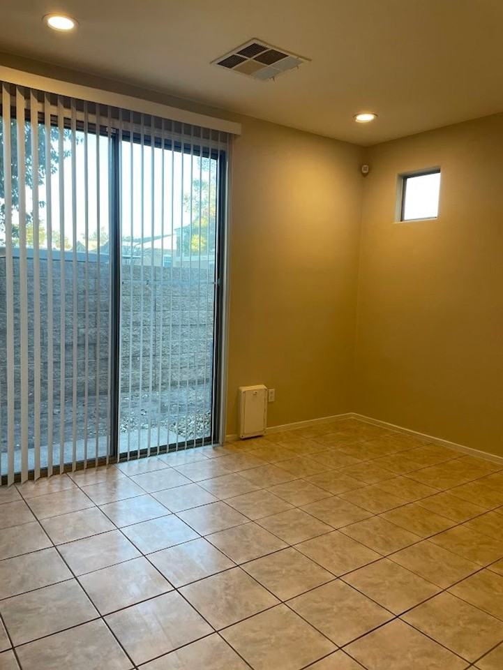 10224 Viterbo St - Photo 6 of 27