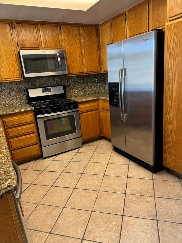 14661 Woodland Dr - Photo 7 of 34
