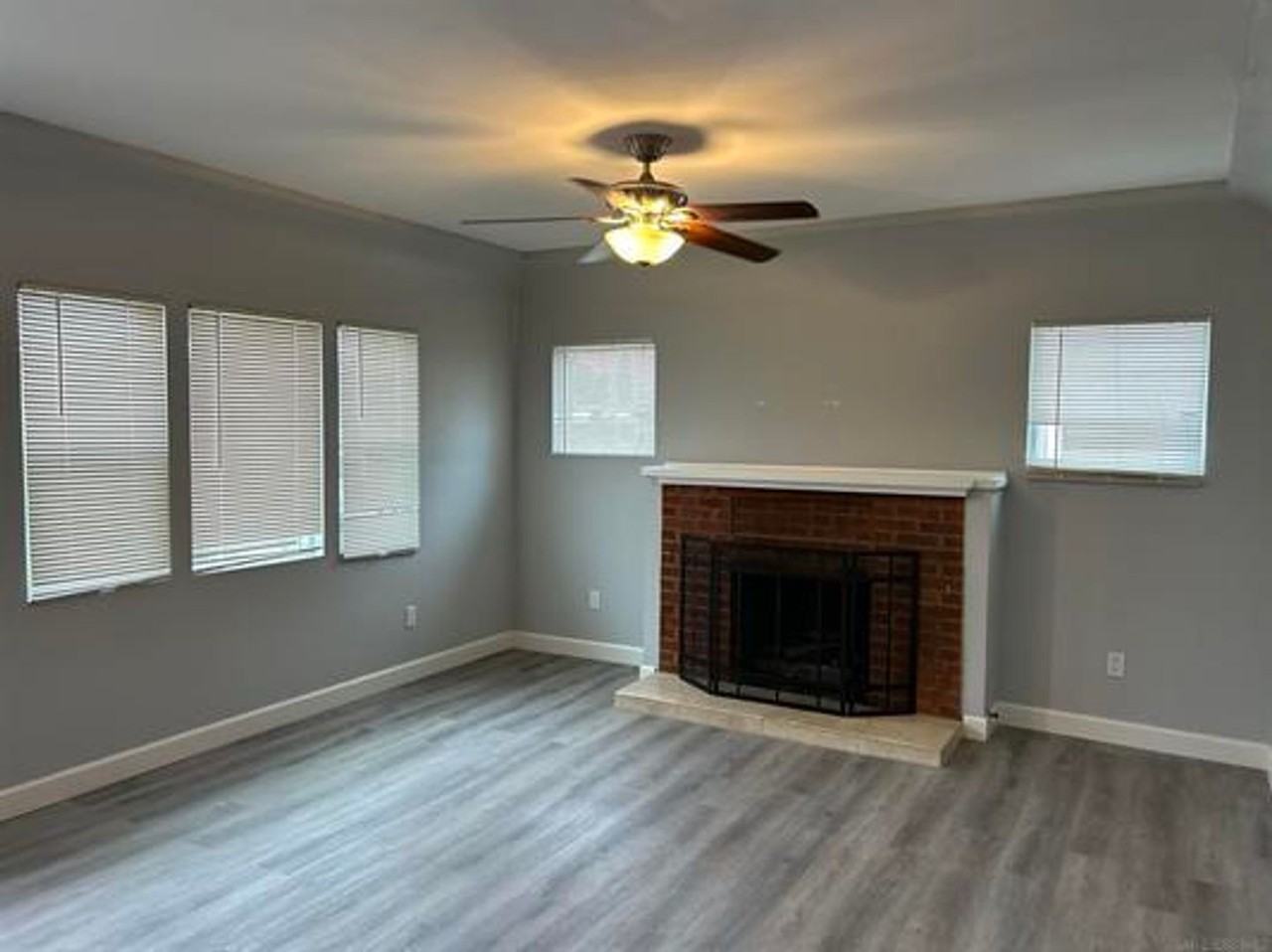 3672 Bancroft St - Photo 2 of 11