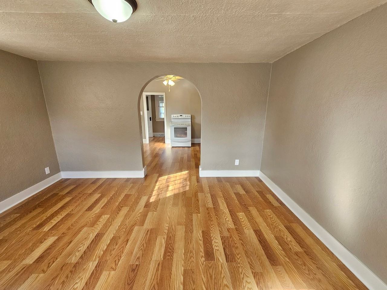 1720 5th St S - Photo 3 of 20