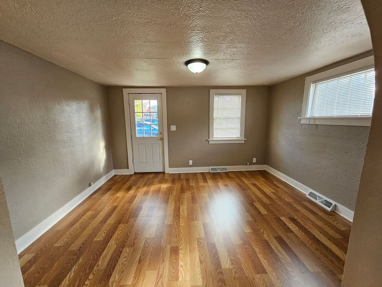 1720 5th St S - Photo 3 of 19