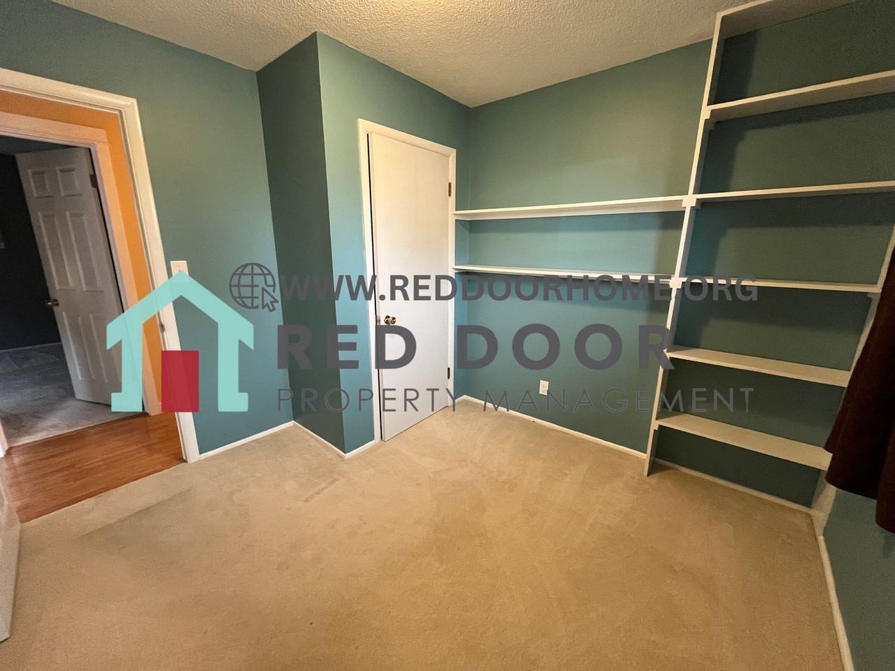 256 15th Ave S - Photo 7 of 20