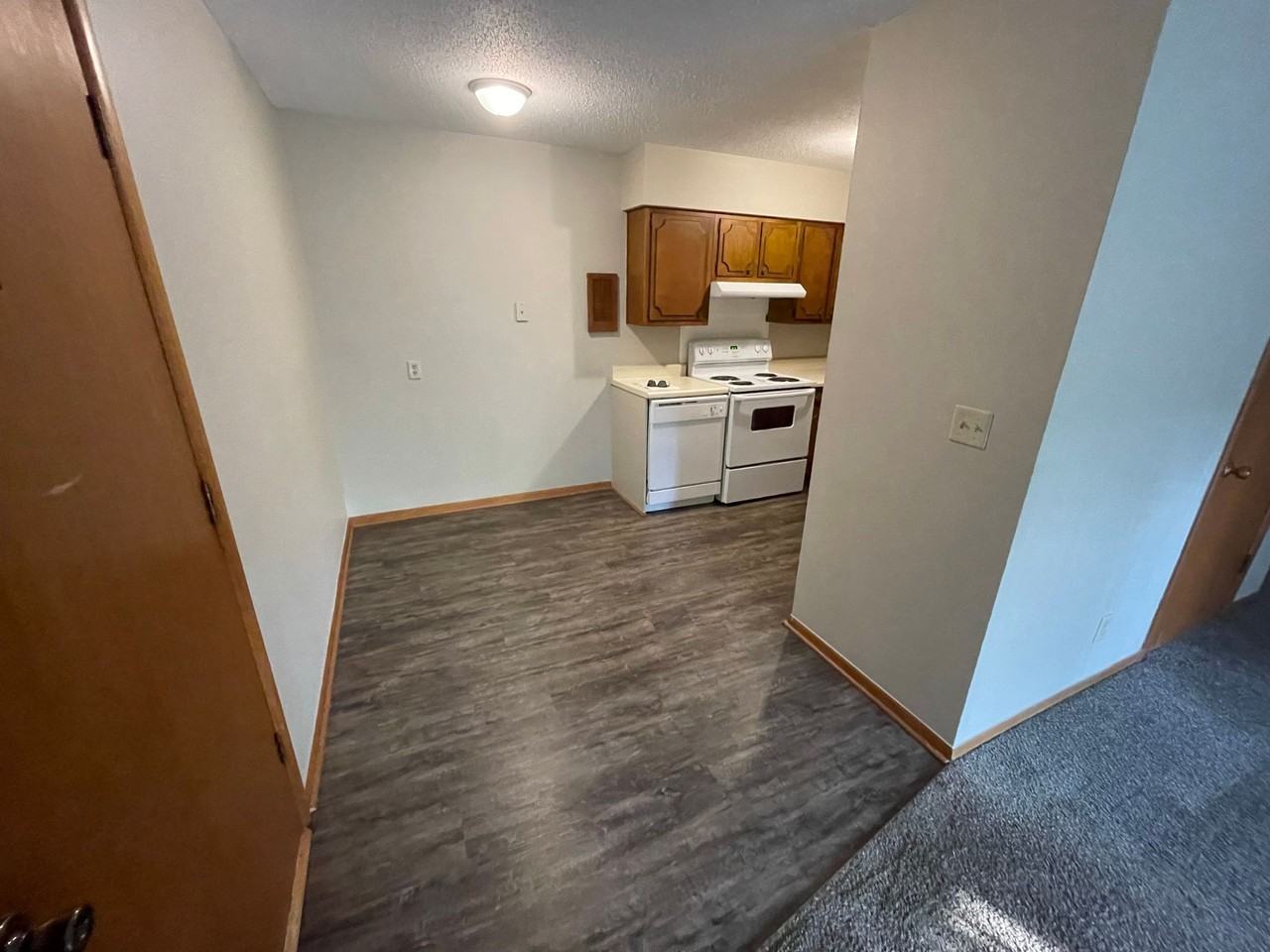 Tonawanda Apartments - Photo 3 of 8