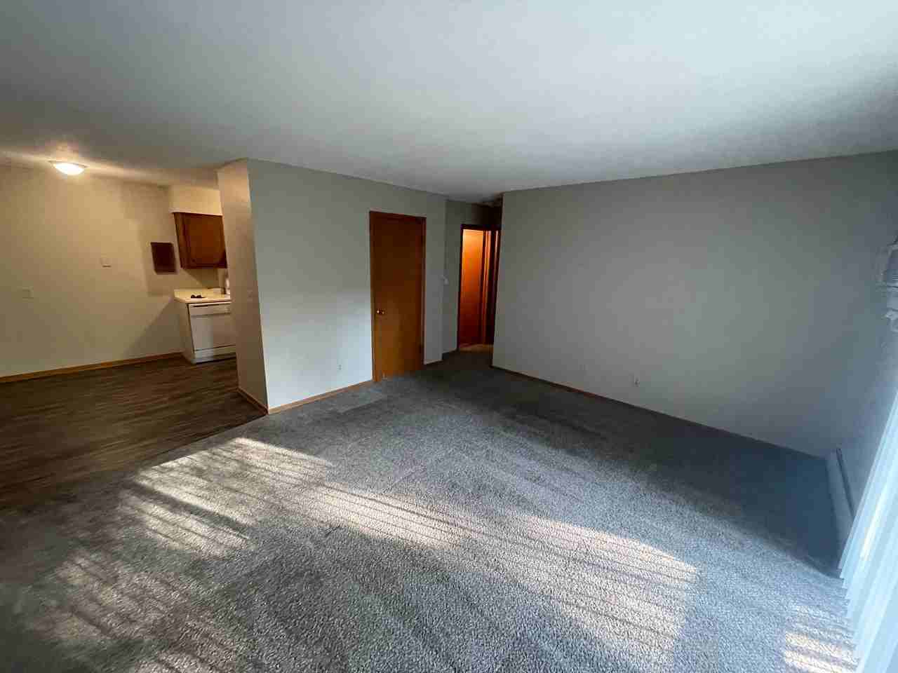 Tonawanda Apartments - Photo 4 of 8